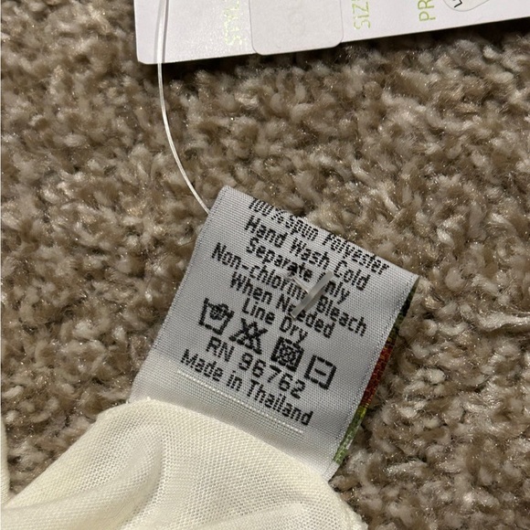 Cream Tank Top with Elephant - Picture 4 of 4